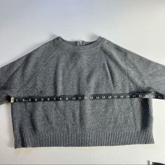 ZARA Womens Small Viscose Knit Crop Gray Sweater Zip In Back - Picture 7 of 12
